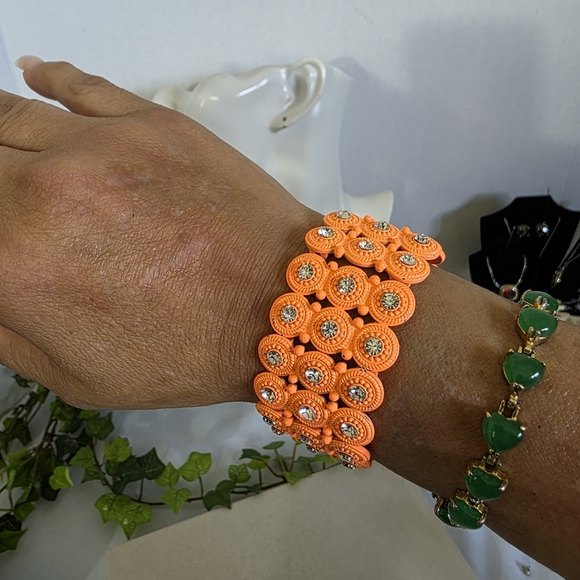 Boho Orange Metal Stretch Bangle Bracelet - Picture 6 of 8